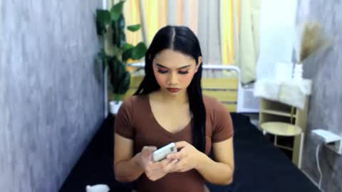 atashakendall online show from February 8, 3:10 am