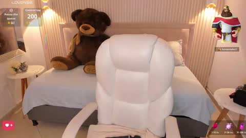 sofia online show from March 5, 2:40 am