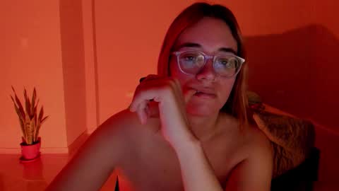 atenas online show from February 25, 10:36 am