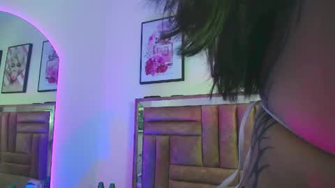 atenea_luxx online show from May 13, 4:40 am