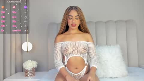 ATENEA ROBERTS Sofia online show from January 25, 1:10 am