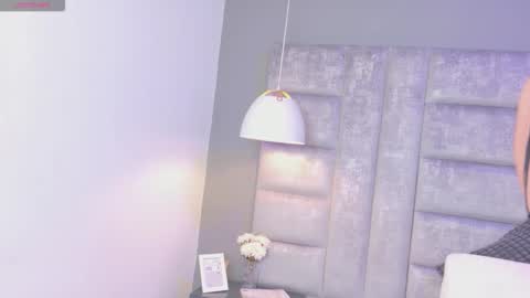 ATENEA ROLDAN online show from March 5, 5:03 am