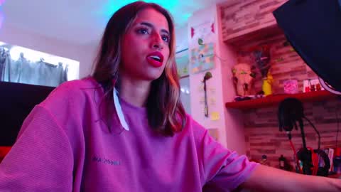 Atenea online show from February 20, 2:57 pm