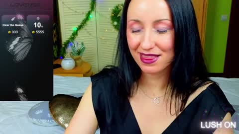 athena starry online show from December 12, 2:04 am