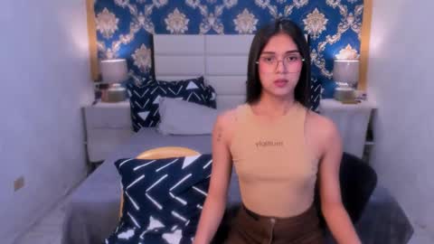 Snapshot of athenaheart chatting on February 2, 12:24 pm Ady online show from February 2, 12:24 pm