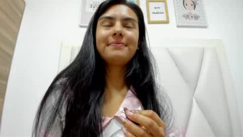 Atilana Diaz online show from May 22, 6:06 pm
