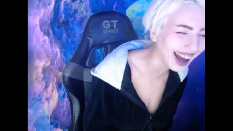 Aubrey online show from January 20, 8:30 am