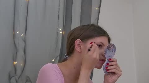 Audrey online show from October 31, 6:39 am