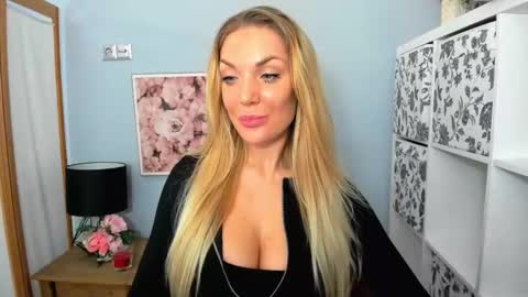 AulloraSensual online show from December 18, 10:46 pm