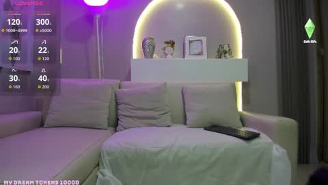 AURA online show from July 6, 6:21 pm