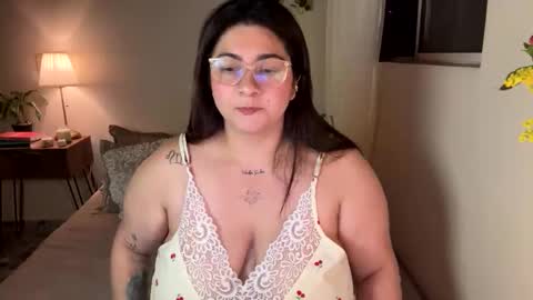 Snapshot of aurablack_ chatting on September 24, 12:31 am Aura online show from September 24, 12:31 am