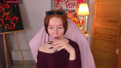 auradiaz online show from March 25, 8:28 am