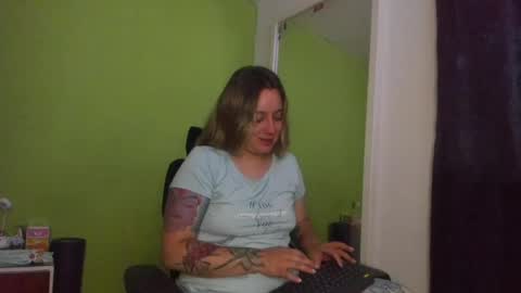Aura Divina  online show from May 25, 10:47 am