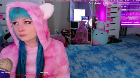 Aurora  Aura online show from October 25, 3:25 am