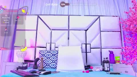 Aura online show from April 28, 7:07 pm