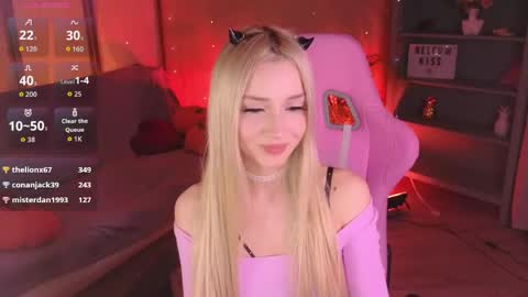 Aura online show from May 27, 1:57 am