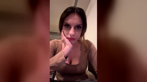 aureliatasty online show from May 5, 2:14 am
