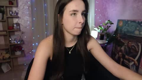 Snapshot of aurora_aksness chatting on December 4, 3:54 pm Aurora online show from December 4, 3:54 pm