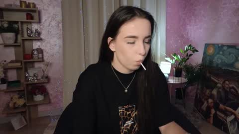 Snapshot of aurora_aksness chatting on December 15, 4:26 pm Aurora online show from December 15, 4:26 pm