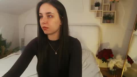 Snapshot of aurora_aksness chatting on March 10, 2:16 pm Aurora online show from March 10, 2:16 pm