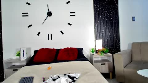 Aurora  online show from March 28, 12:59 pm