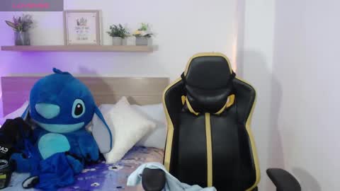 aurora_rodriguez online show from December 5, 12:11 pm