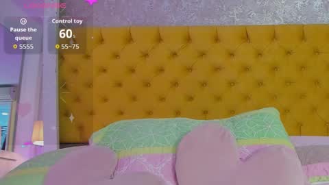 Aurora Miiller  online show from October 6, 10:25 pm