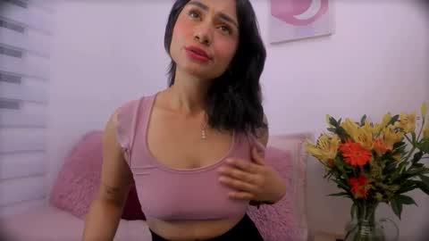 Aurora Ponce online show from October 3, 9:25 am