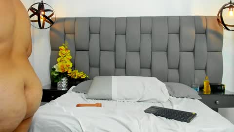 aurorarouse online show from March 24, 3:50 pm