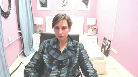 Aurora online show from March 8, 4:05 pm