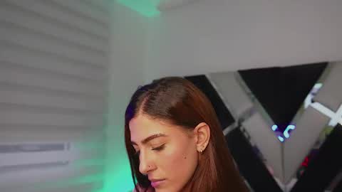 Snapshot of ava_fontana2 chatting on September 17, 10:52 pm Ava Fontana online show from September 17, 10:52 pm