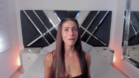 Snapshot of ava_fontana2 chatting on February 5, 10:12 pm Ava Fontana online show from February 5, 10:12 pm