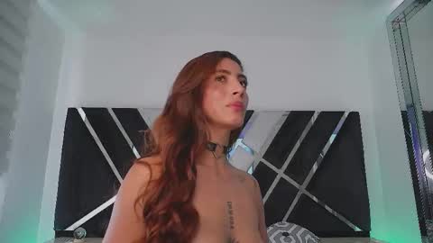 Snapshot of ava_fontana2 chatting on September 9, 7:24 pm Ava Fontana online show from September 9, 7:24 pm