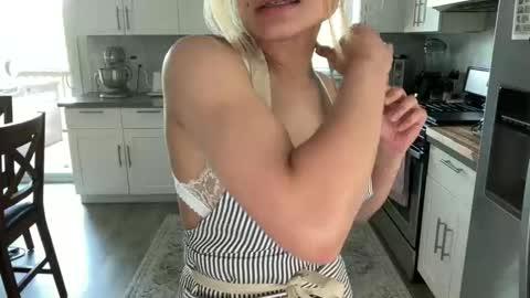 Little Ava  online show from May 7, 8:23 pm