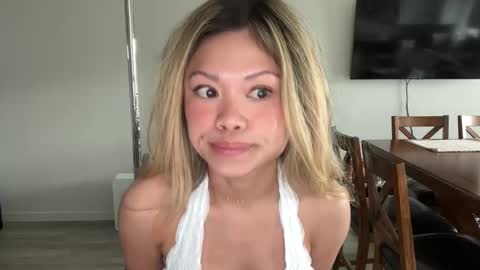 Little Ava  online show from May 5, 7:50 pm