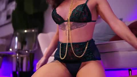 Ava online show from December 14, 4:18 am