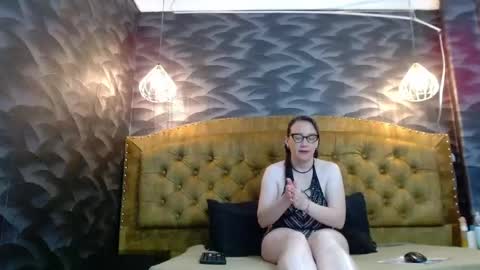 avanahomi online show from October 22, 11:48 am