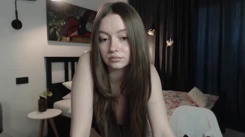 avani__gregg online show from October 28, 9:59 am