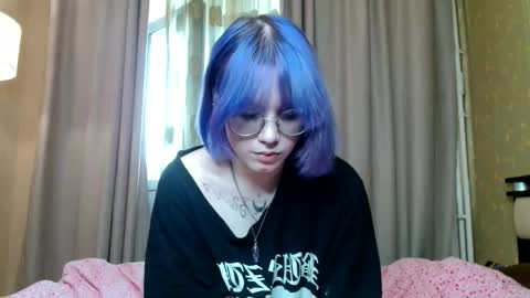 avaobierne online show from May 17, 10:36 am