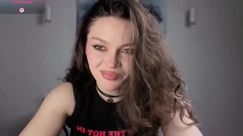 avelinehowo_uwu online show from May 20, 6:38 pm