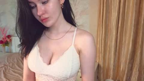 aveloria online show from October 6, 5:51 pm