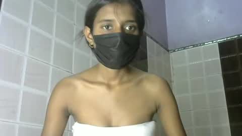 avery_lust01 online show from May 18, 6:08 am