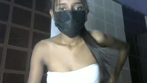 avery_lust01 online show from May 13, 6:41 am