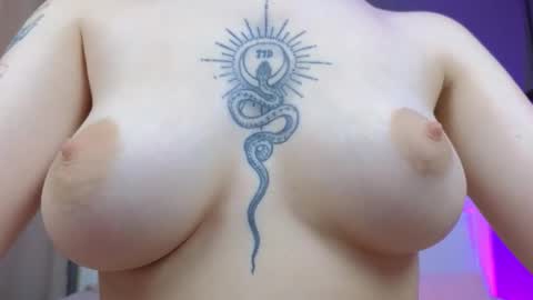 Snapshot of avgustina_love chatting on March 7, 8:56 am avgustina_love online show from March 7, 8:56 am
