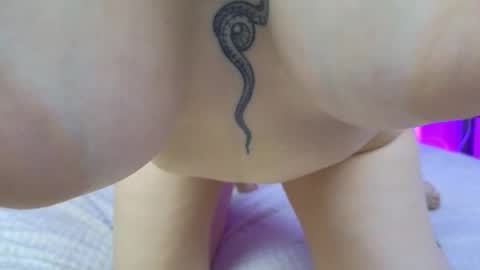 Snapshot of avgustina_love chatting on December 15, 8:52 am avgustina_love online show from December 15, 8:52 am