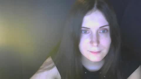 avialenne online show from March 27, 5:57 pm