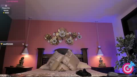 Snapshot of avriil_smith chatting on January 24, 8:43 pm avriil online show from January 24, 8:43 pm