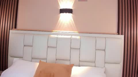 Avy  online show from March 17, 11:47 am