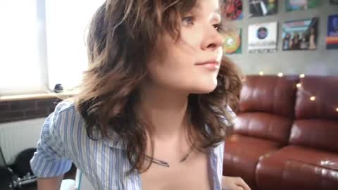 Alice online show from April 11, 9:57 am