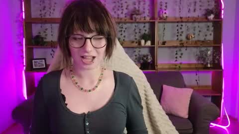 Fina online show from December 19, 2:53 pm